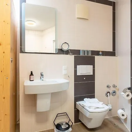 Fewo-9-kuestenliebe-villa-vogelsang-binz-3-raum-balkon-sauna-parkplatz-strandnah Lejlighed *